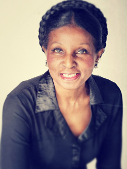Evelyne Kuoh - Executive Art est à L'Appart Coworking